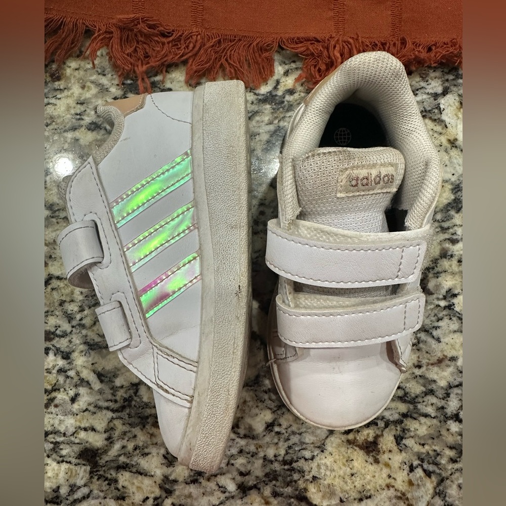 Toddler / Kids Adidas size 7K White - Pink
